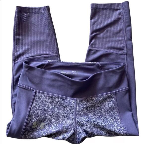 Under Armour Cropped Purple Cropped Leggings Size Medium - Picture 3 of 5